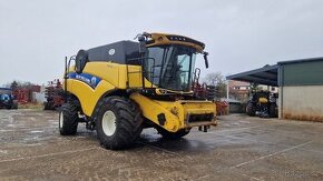 New Holland cx 8.85 + VariFeed 9,15