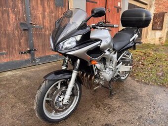 Yamaha FZ6 Fazer 600, 2004,72Kw,NOVÉ PNEU, SERVIS