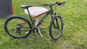 Trek Merlin 5 - rám S - kola 27,5"