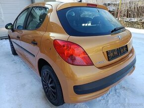 Peugeot 207 1.4i ,naj.170t.km,velmi hezké