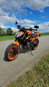 KTM Duke 890 GP