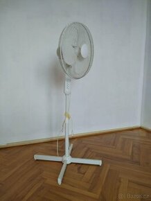 Stojanový ventilátor