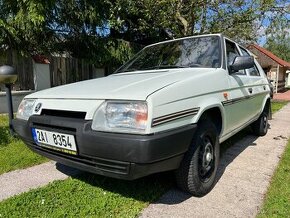 Škoda Favorit 136L v super stavu. Najeto 37t. km. Garážováno