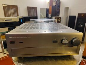 YAMAHA AX-870 SUPERB STEREO AMPLIFIER