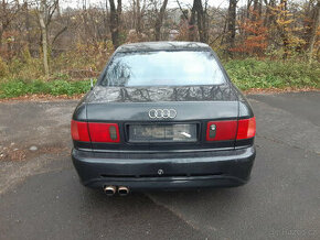 AUDI A8 4.2 220kw quattro tiptronic 1997.