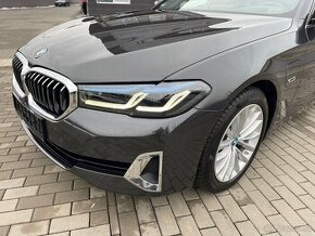 BMW 530e 2021 4x klima Laser tažné - 21% DPH