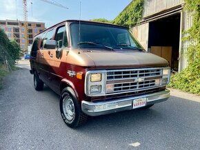 1989 Chevy VAN G20 | 5.7 V8 | bez koroze