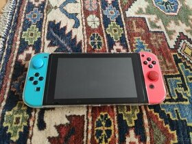 Nintendo Switch - 1