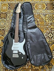 YAMAHA Pacifica 112 V Black