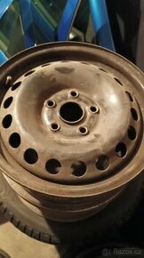 2x Plech disky 15" - Golf 5, Touran, Audi