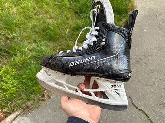 Hokejove Brusle Bauer Vapor Hyperlite - 1