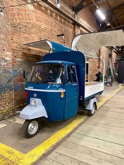 Ape P501 Piaggio - Mobilní kavárna ve stylu retro