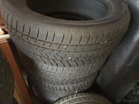 215/55 R17 zimní pneu