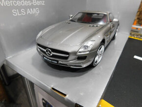 model auta Mercedes  SLS AMG / SL 500 1:18