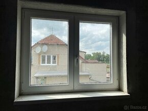 Plastové bílé okno š135 x v110
