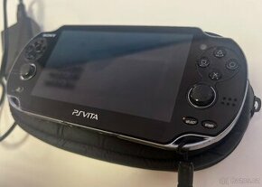 PS Vita PCH-1004 - 1