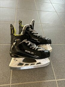 Brusle Bauer Supreme M4, vel. 7,5