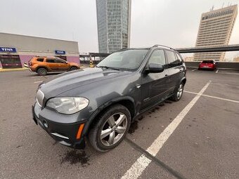 Bmw x5 E70 2013 5.0i xdrive 400 koní