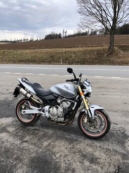 Honda CB 600 F Hornet