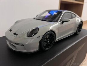 1:12 Porsche 911 (992) GT3 Touring - GT-Spirit Limited - 1