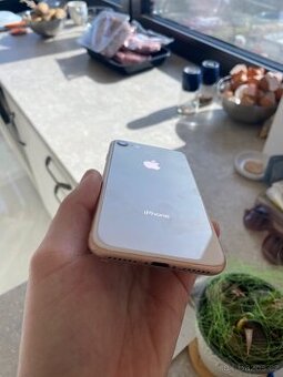 Apple iPhone 7, plně funkční