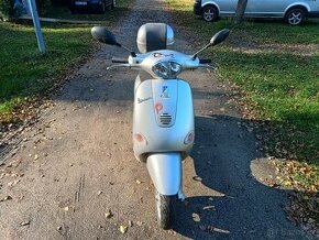 Vespa Et 4 125 rok 2002 - 1