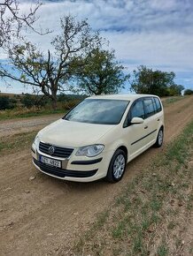 Touran 1.9 tdi 77kw DSG6 7 míst bez DPF