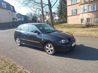 Seat IBIZA 1,4 16v /63 kW 2008 1.majitelka