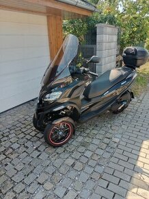 Piaggio MP3 400