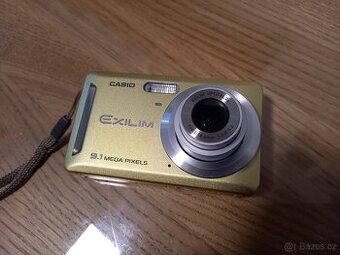 Casio Exilim EX-Z19 digitální fotoaparát