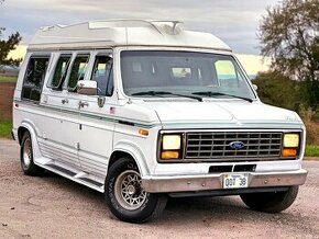 1990 Ford Econoline E-150 5.8 V8 | Tiara