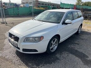 Volvo V70 2.4 D5 - náhradní díly