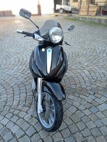 Piaggio Beverly 500