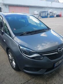 Opel Zafira, 1,6 TURBO (147 kW/200k), r.v. 2017, 7 míst - 1