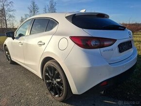 Mazda 3 2.0i 121kw Sports-Line, BOSE, KEYLESS,Head-up