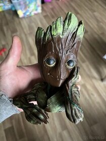 Květináč, váza na motivy baby groot - 1