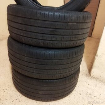 Letni pneu Barum 225/50 R17 V XL