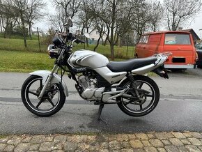 Yamaha YBR 125