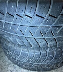 Pneu 215/65 R16 Michelin