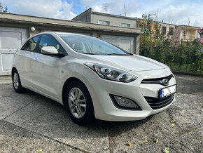 Hyundai i30 1,4i 74tis km 2014