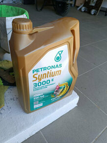 motorovy olej Petronas Syntium 3000 E 5W-40