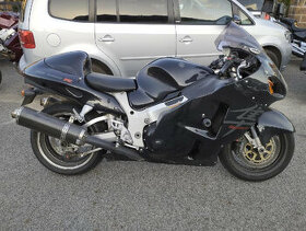 Suzuki GSX 1300 R Hayabusa 2001 na díly