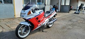 Honda CBR1000F SC24