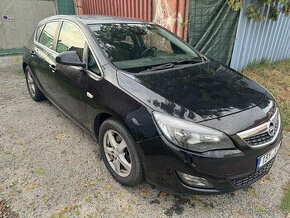 OPEL ASTRA J    166KW/230 KONÍ