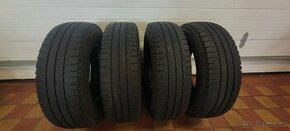 Pneu 225/75 R16 CP Michelin Agilis