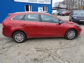 Kia Ceed SW, 1,4i, 73,2kw,  Rozprodám na náhradní díly - 1