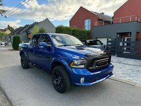 DODGE RAM SPORT HYDRO BLUE TOP VÝBAVA - 1