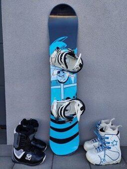 Snowboard, 130 cm + boty