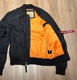 Alpha Industries Bomber Bunda S velikost ( Jako nove )