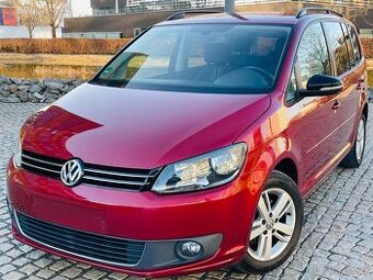 Volkswagen Touran 1.2TSI 77KW 7MÍST MANUÁL VÝHŘEV SERVISKA